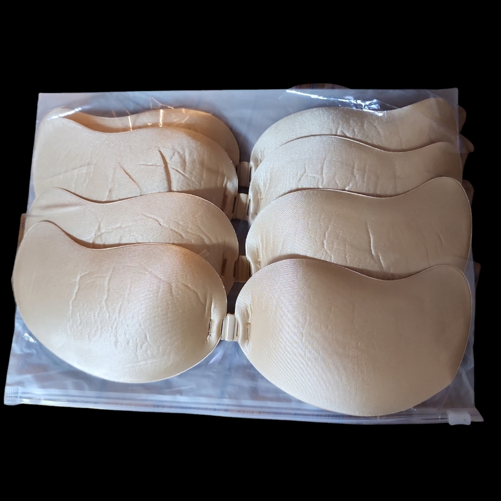 4 pack of stick on bra.